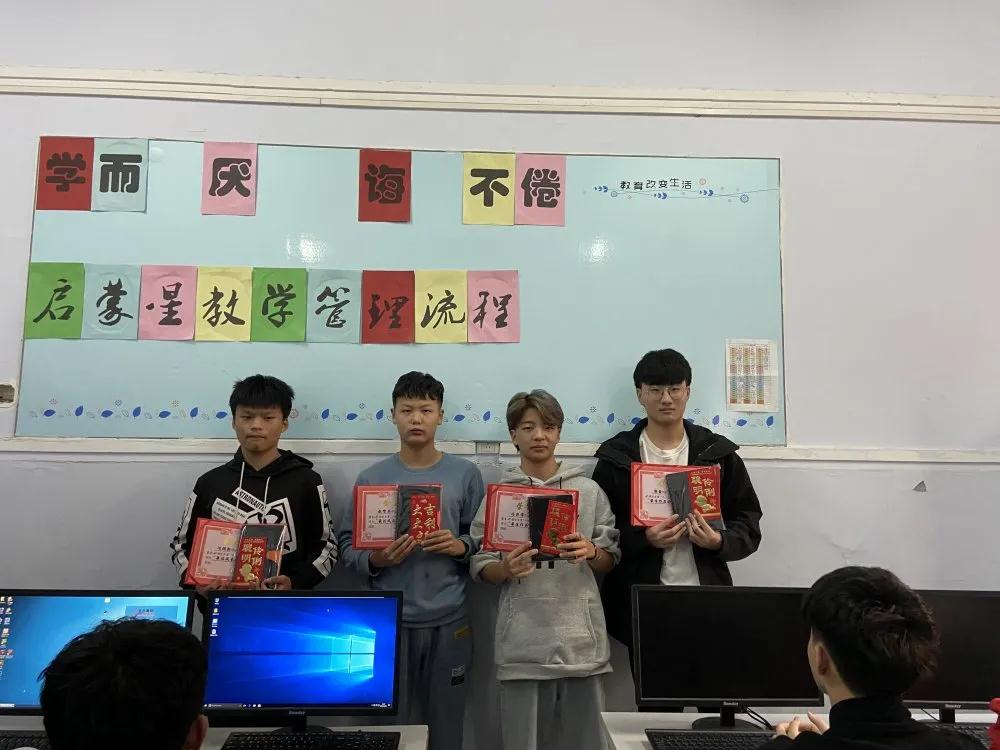鄭州北大青鳥翔天信鴿啟蒙星萌新給你送邀請(qǐng)函了