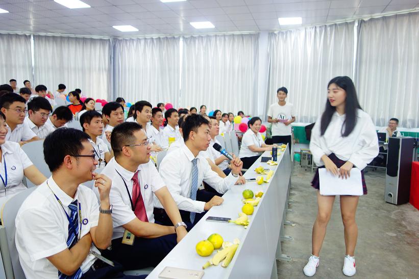鄭州北大青鳥翔天信鴿9月10號教師節(jié)聯(lián)歡會